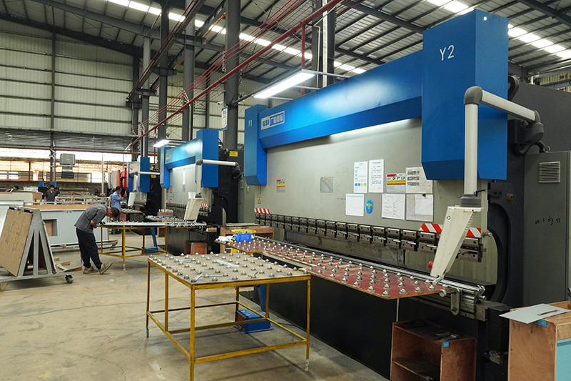 Smart CNC Bending Machine